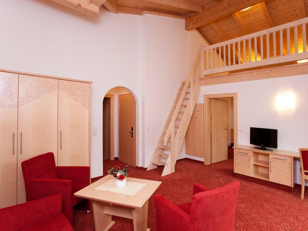 Erlebnishotel Kitzbuehler Horn Oberndorf in Tirol Esterno foto